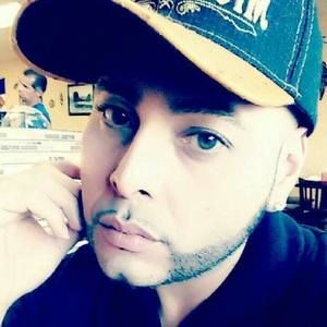 Meet your Posher, Luis